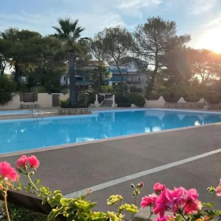 73m² Piscine Parking Apartment Saint-Raphael (Var)