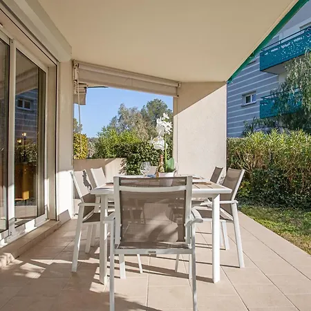 73m² Piscine Parking Apartment *