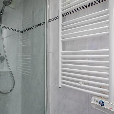 73m² Piscine Parking Saint-Raphael (Var)